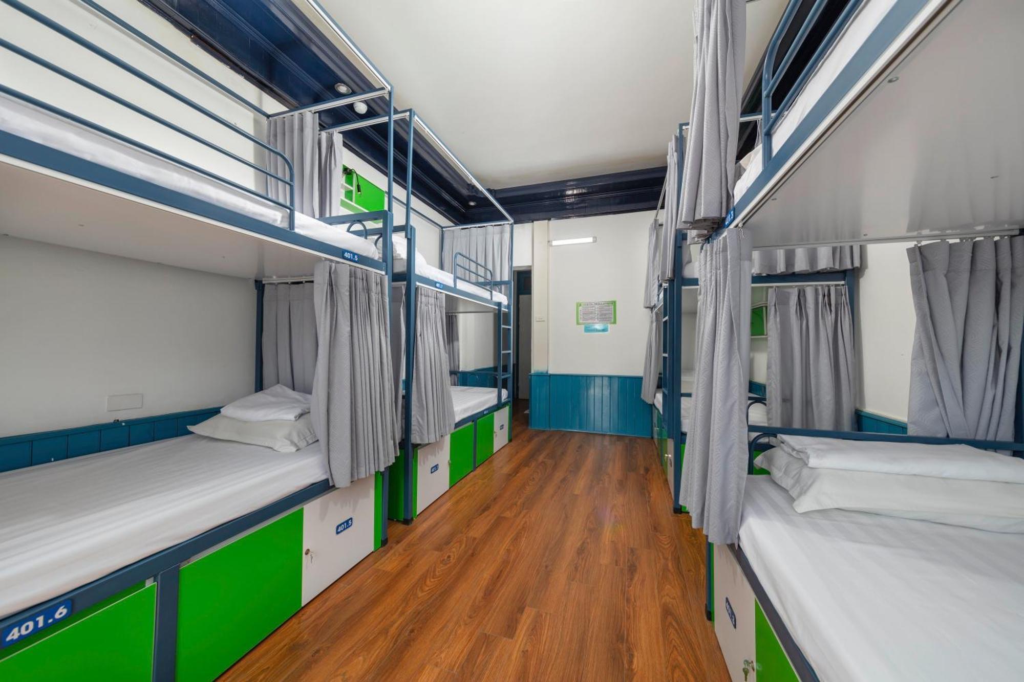 Hanoi Solo Hostel Экстерьер фото