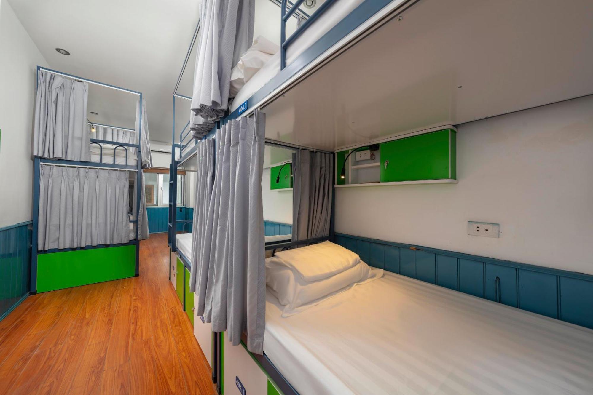 Hanoi Solo Hostel Экстерьер фото