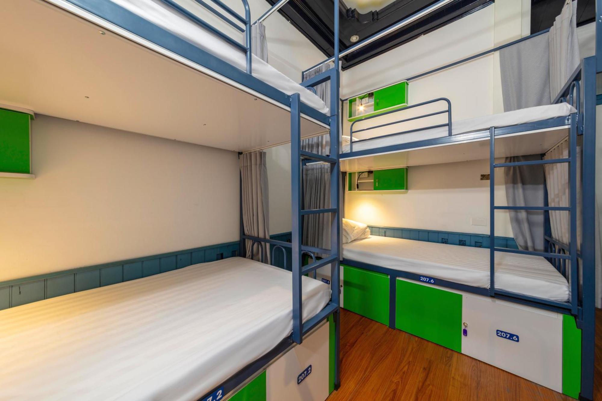 Hanoi Solo Hostel Экстерьер фото