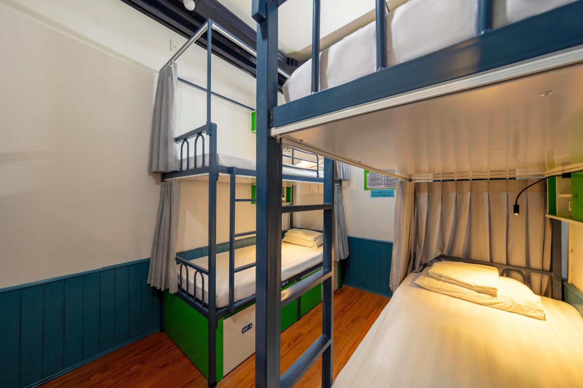 Hanoi Solo Hostel Экстерьер фото