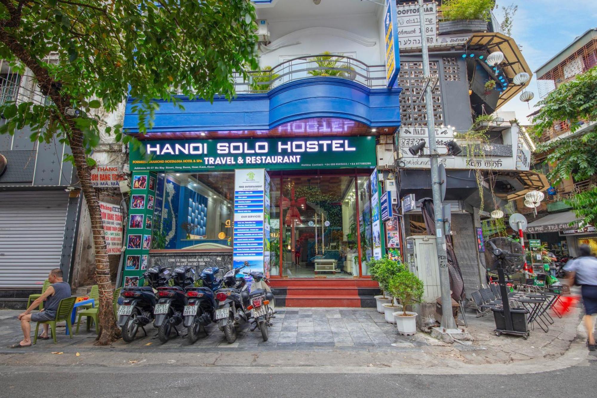 Hanoi Solo Hostel Экстерьер фото