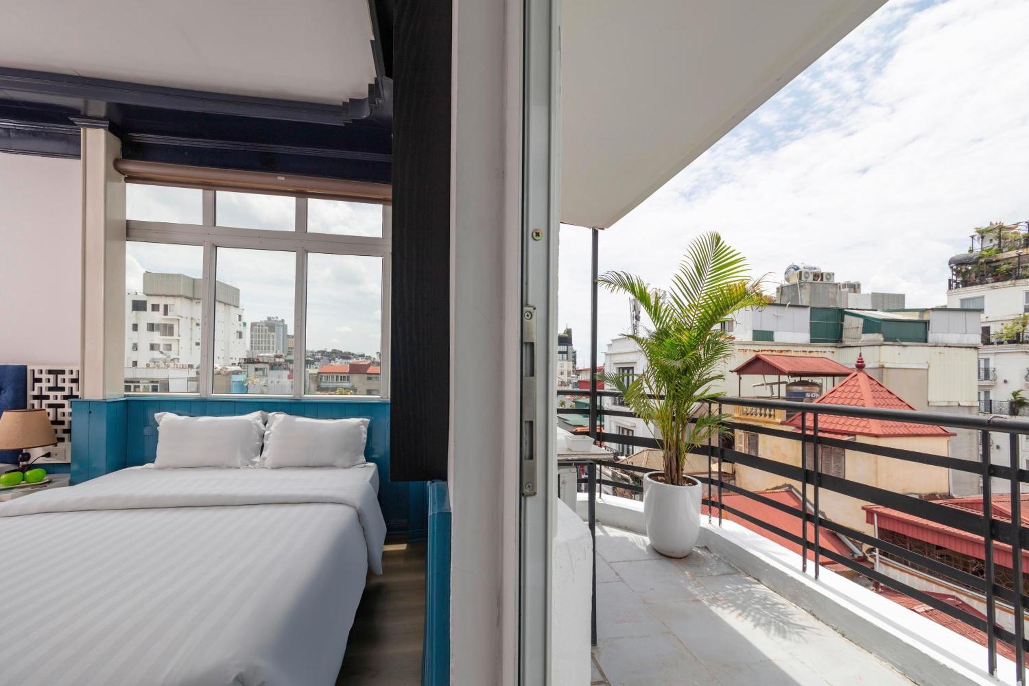 Hanoi Solo Hostel Экстерьер фото