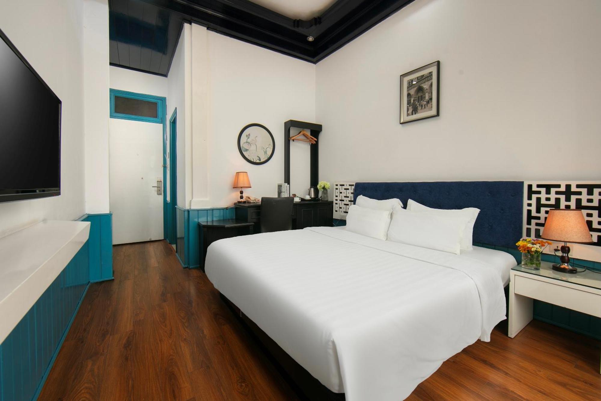 Hanoi Solo Hostel Экстерьер фото