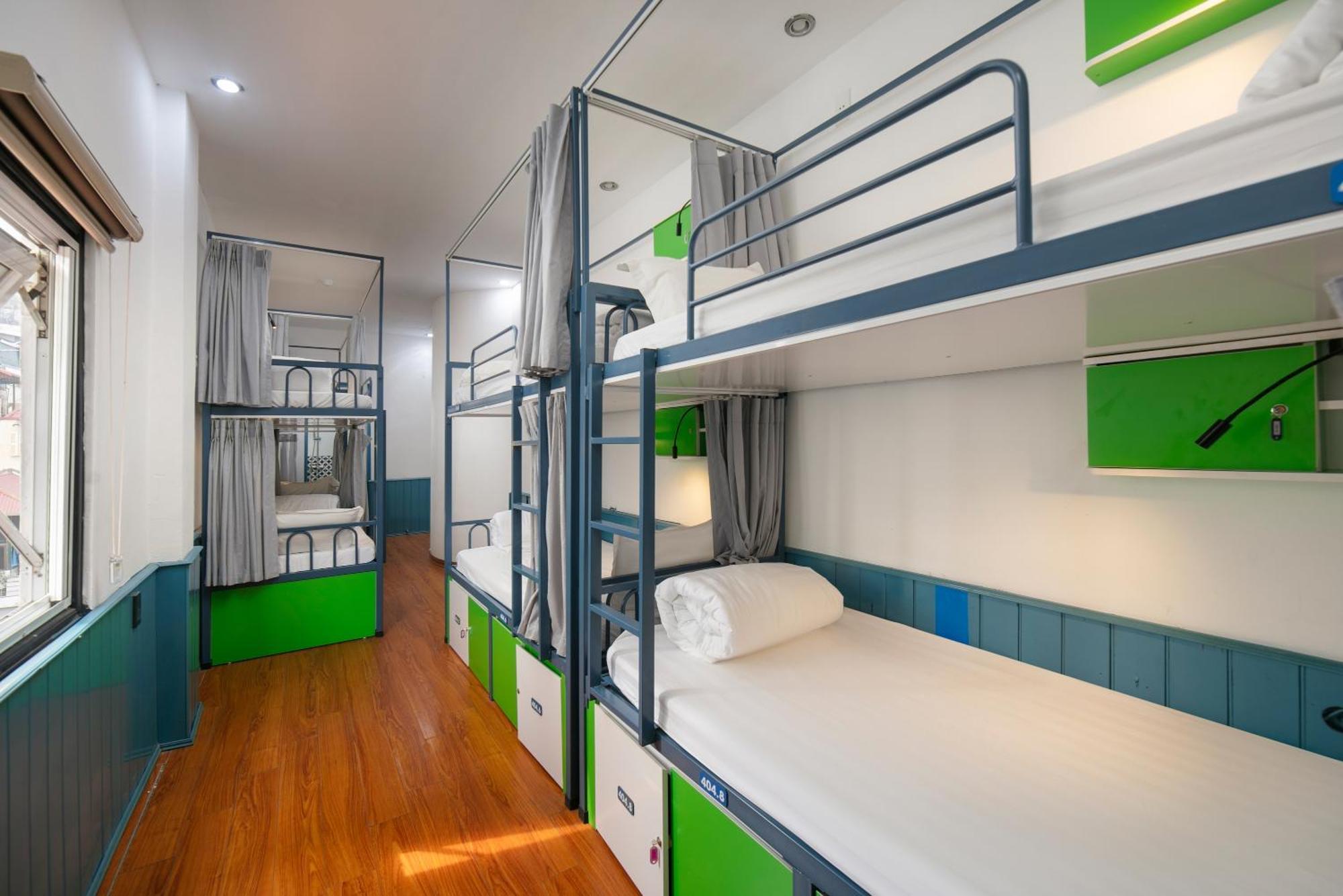 Hanoi Solo Hostel Экстерьер фото